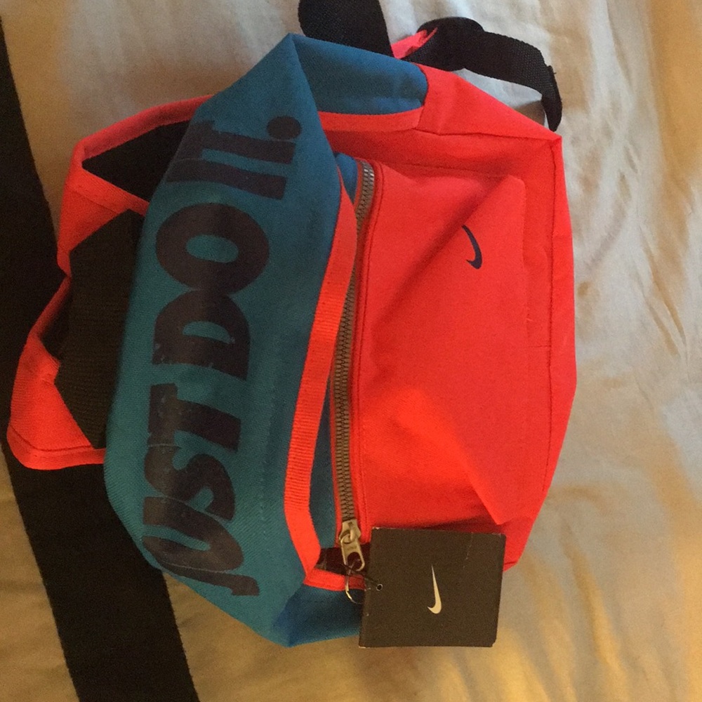 Backpack - Picture 2 of 3